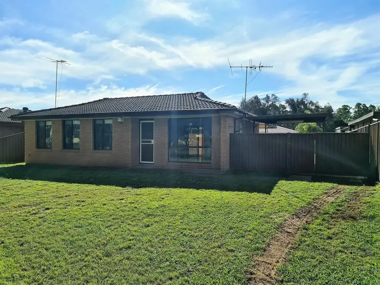 9 Finch Place, St Clair NSW 2759