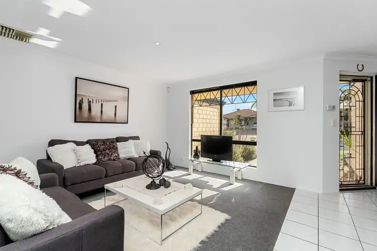 Second view of Homely house listing, 8 Shoalhaven Rise, Success WA 6164