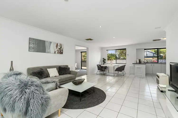 Seventh view of Homely house listing, 8 Shoalhaven Rise, Success WA 6164