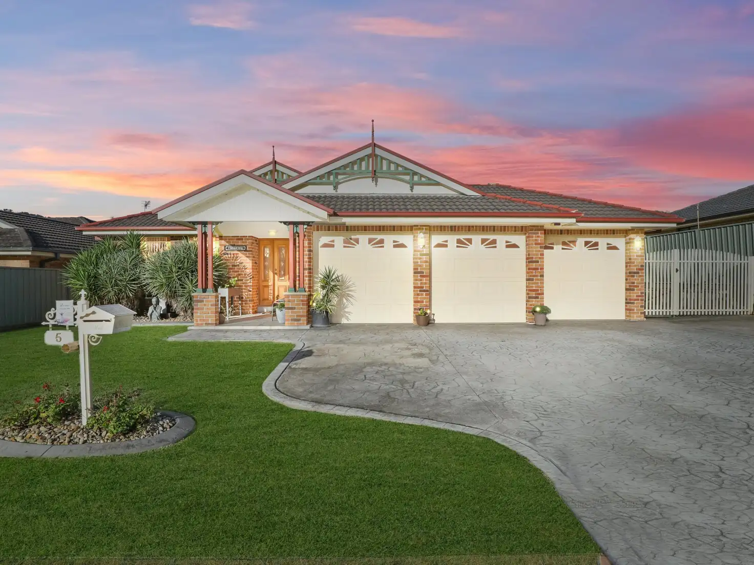 Main view of Homely house listing, 5 Mortlock Drive, Albion Park NSW 2527