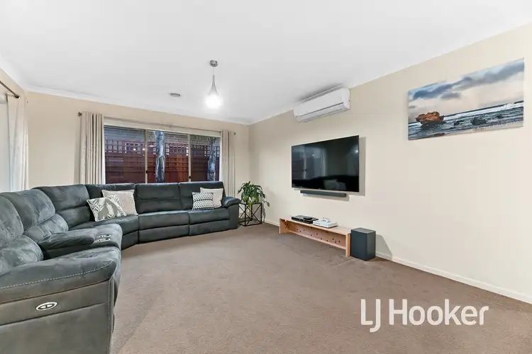 Fourth view of Homely house listing, 6 Caitlin Drive, Pakenham VIC 3810