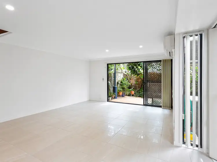 Sixth view of Homely townhouse listing, 1/9 Kappella Street, Kippa-Ring QLD 4021
