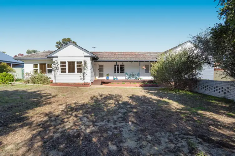 33 Urch Road, Kalamunda WA 6076