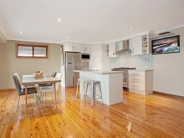 5 Hill Street, Coniston NSW 2500