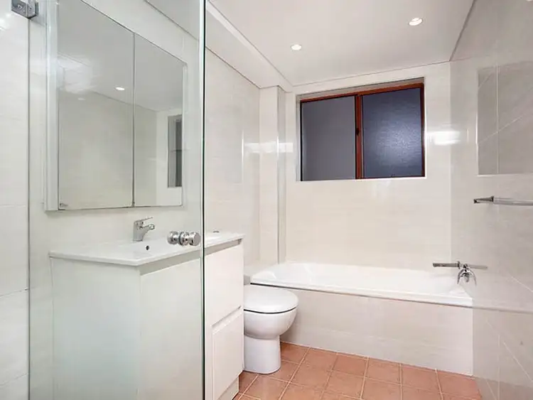 Fifth view of Homely unit listing, 19/28-34 Leonay Street, Sutherland NSW 2232
