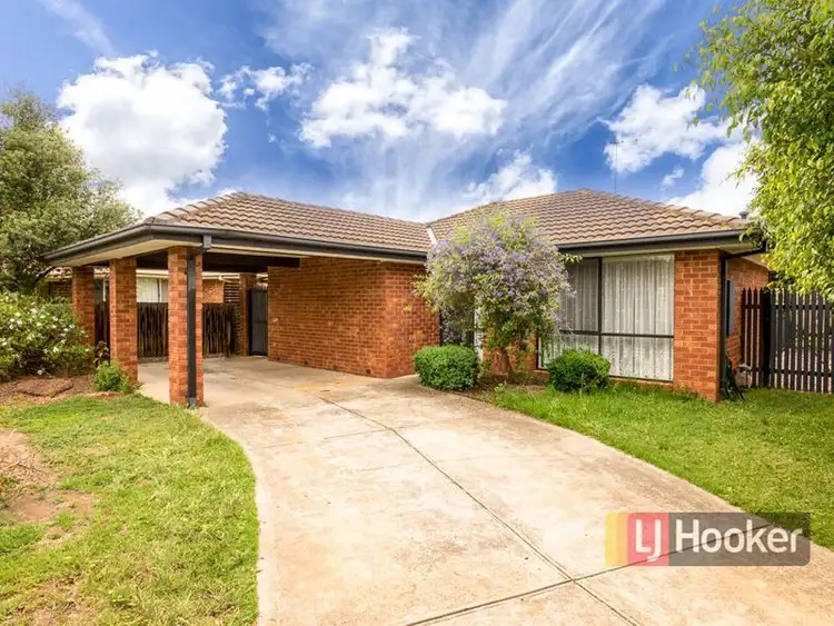4 Macks Place, Hoppers Crossing VIC 3029