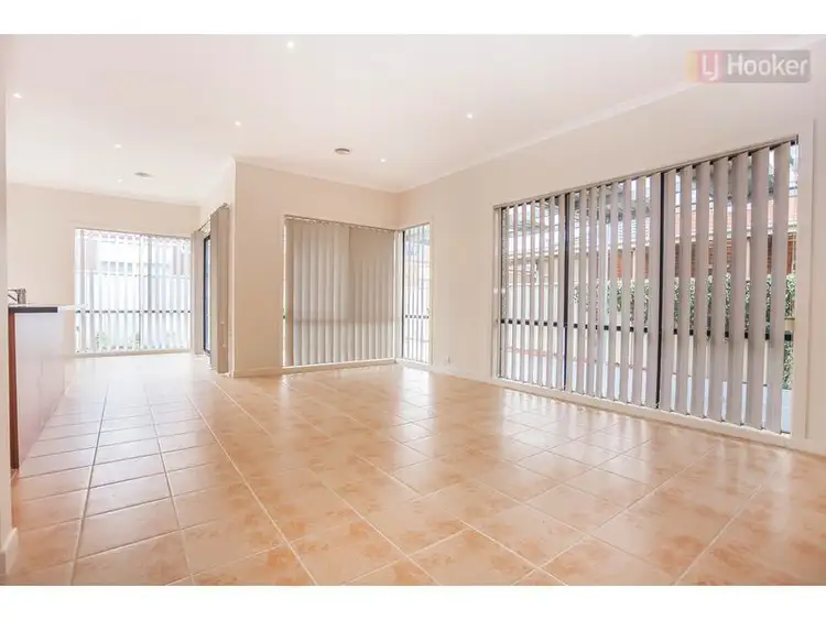 Second view of Homely house listing, 4 Pinehurst Rise, Craigieburn VIC 3064