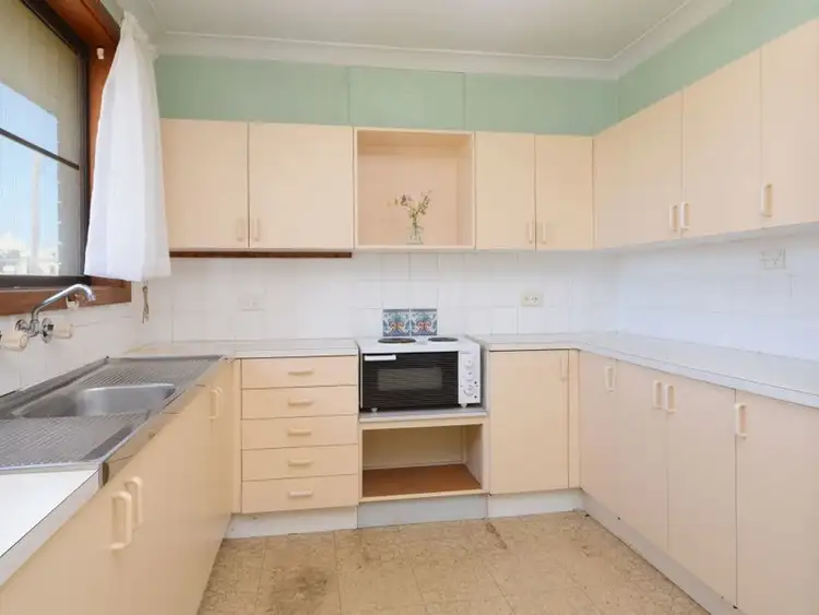 Fifth view of Homely house listing, 1 Avery Close, Kilaben Bay NSW 2283