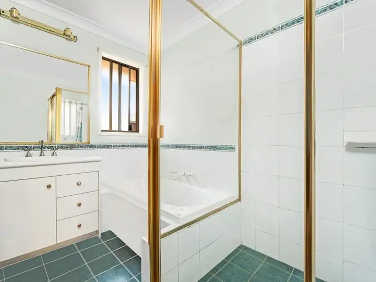 Fifth view of Homely house listing, 4 The Ridge, Wadalba NSW 2259
