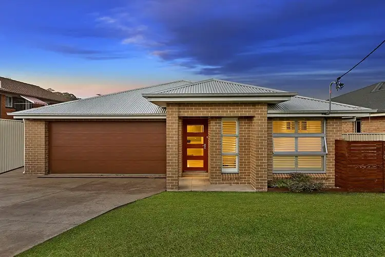 205 Bateau Bay Road, Bateau Bay NSW 2261