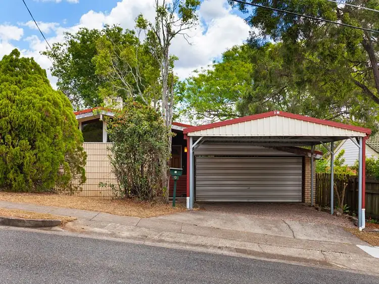 9 Aronia Street, Kenmore QLD 4069