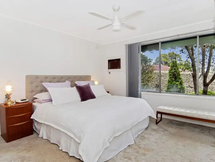 Second view of Homely house listing, 4 Earls Court, Mulgrave VIC 3170