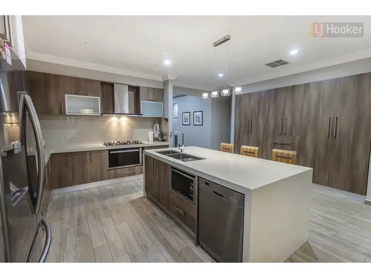 Sixth view of Homely house listing, 4 Honour Street, Craigieburn VIC 3064