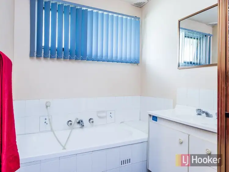 Fifth view of Homely townhouse listing, 10/7 Hanlon Close, Minto NSW 2566