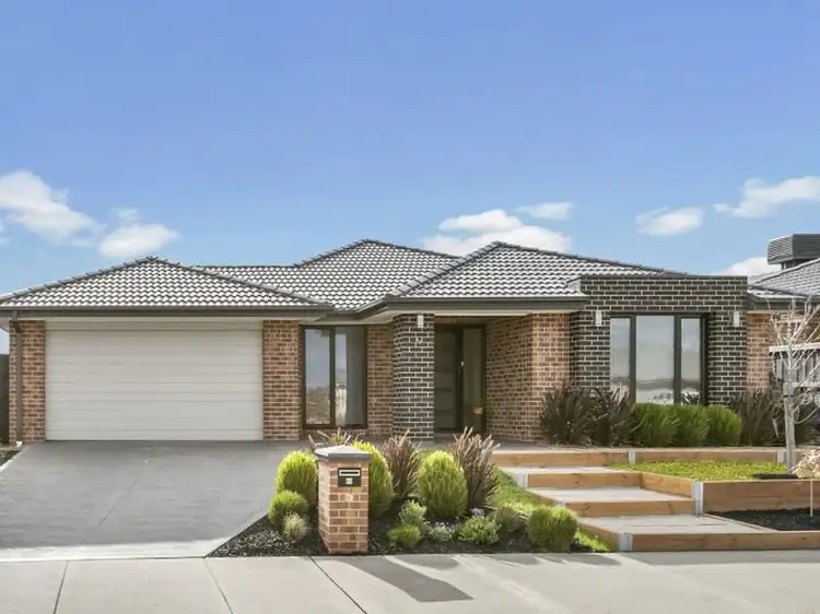 62 Golf Links Drive, Beveridge VIC 3753