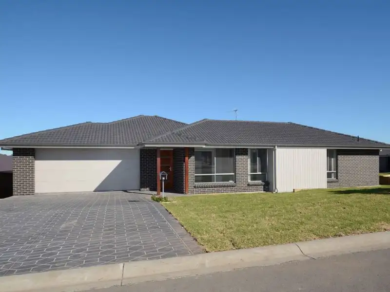 Main view of Homely house listing, 8 Redgum Circuit, Aberglasslyn NSW 2320