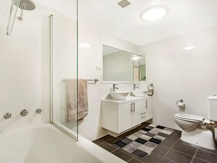 Fifth view of Homely apartment listing, 21/22 Leichhardt Street, Griffith ACT 2603