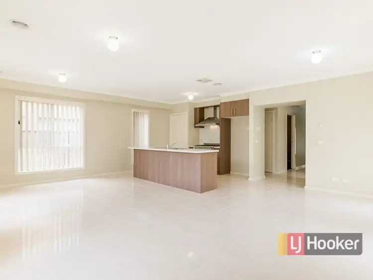 Second view of Homely house listing, 45 Sanctuary Lakes East Boulevard, Sanctuary Lakes VIC 3030