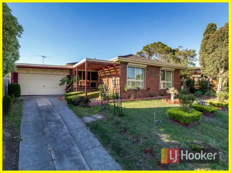 25 Crossdale Rise, Endeavour Hills VIC 3802