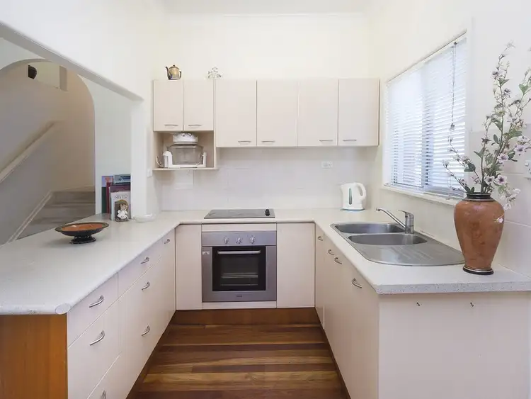 Sixth view of Homely house listing, 2 Vaggelas Crescent, Biggera Waters QLD 4216
