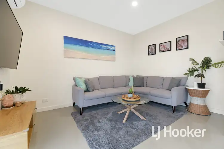 Third view of Homely townhouse listing, 8 Winter Lane, Carrum Downs VIC 3201