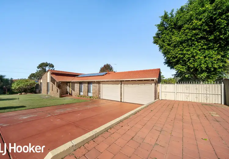 Second view of Homely house listing, 6 Rae Place, Leeming WA 6149