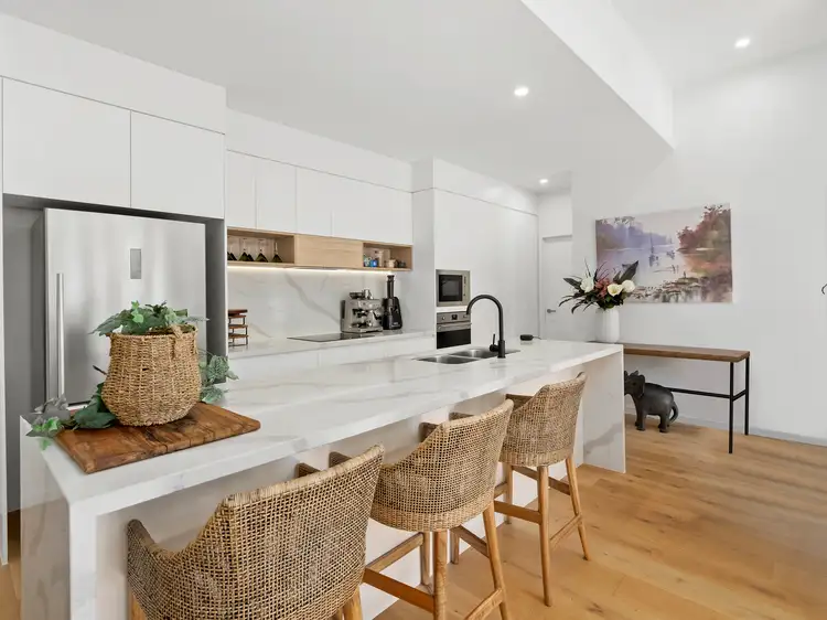 Main view of Homely apartment listing, 4/10 Third Avenue, Palm Beach QLD 4221