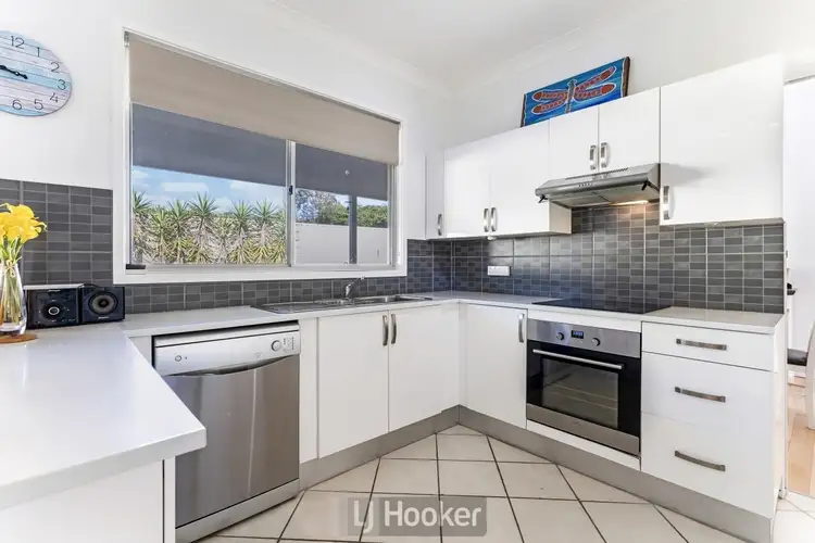 Fifth view of Homely house listing, 2 Southampton Avenue, Buttaba NSW 2283