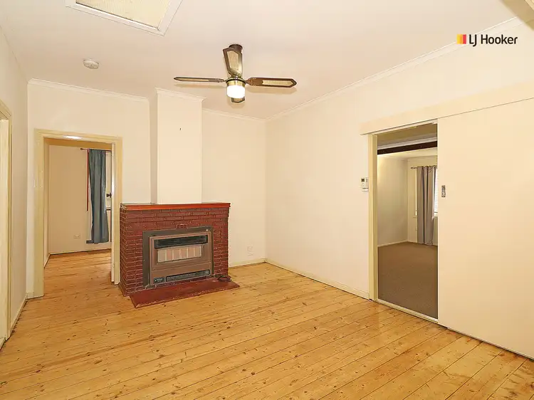 Fourth view of Homely house listing, 152 Fernleigh Road, Mount Austin NSW 2650