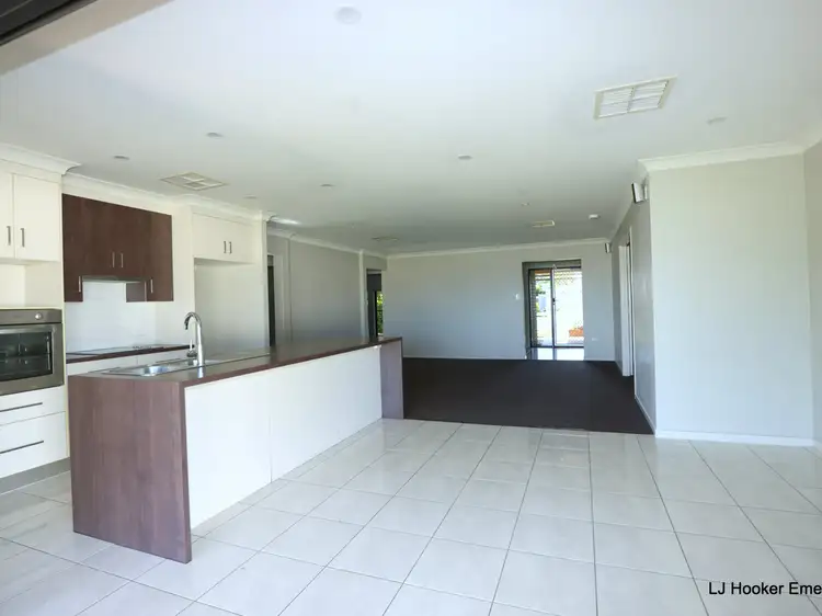 Sixth view of Homely house listing, 7 Rogers Street, Emerald QLD 4720