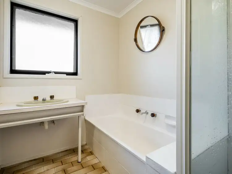 Fifth view of Homely house listing, 41 Springhurst Crescent, Grovedale VIC 3216