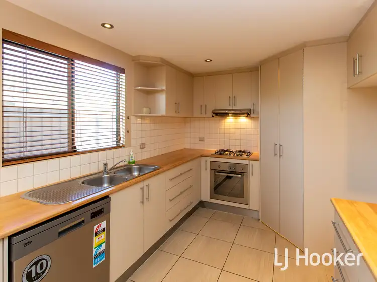 Seventh view of Homely unit listing, 1/4 Maconochie Road, Mount Johns NT 874