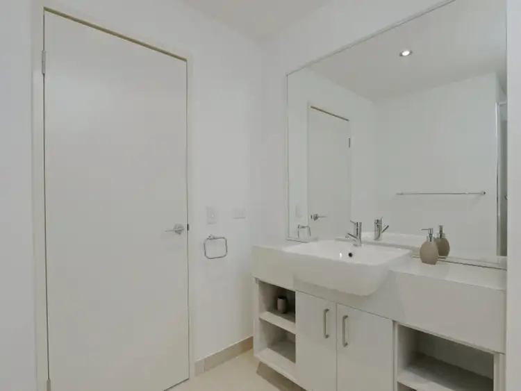 Seventh view of Homely apartment listing, 33/1 Stockton Bend, Cockburn Central WA 6164