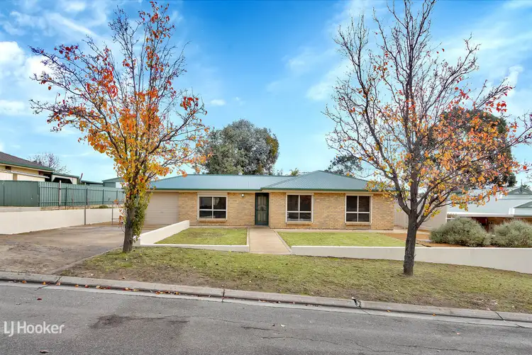 8 Bruce Rundle Drive, Williamstown SA 5351
