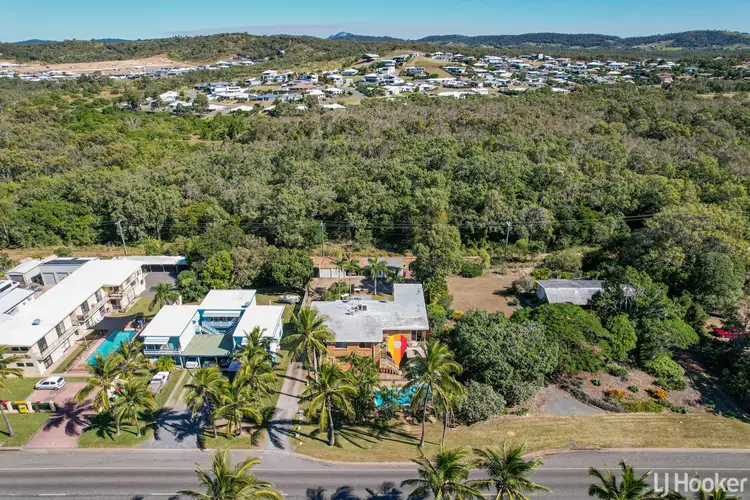 Second view of Homely unit listing, 2/162 Scenic Highway, Lammermoor QLD 4703