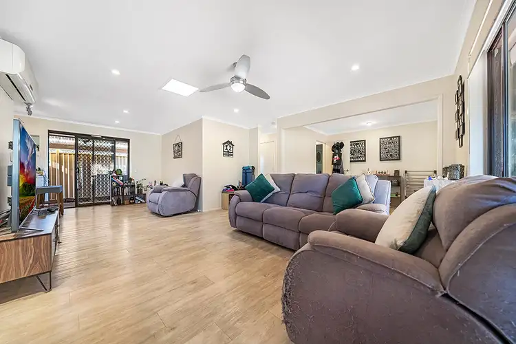 2/18 Stephenson Street, Labrador QLD 4215