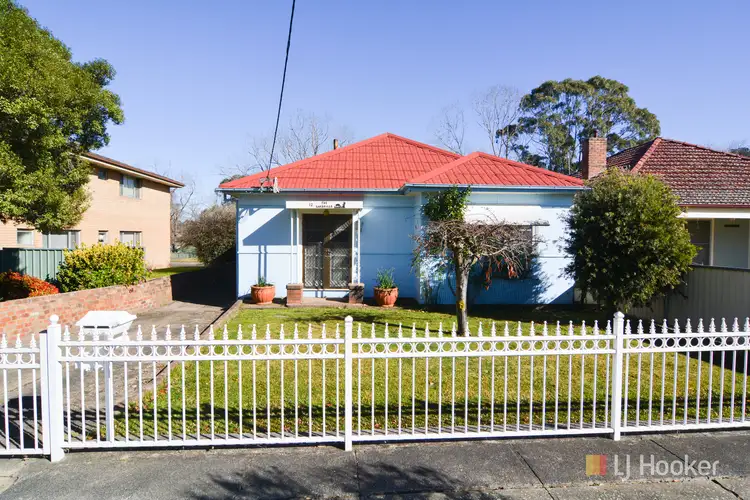 12 Sandford Avenue, Lithgow NSW 2790
