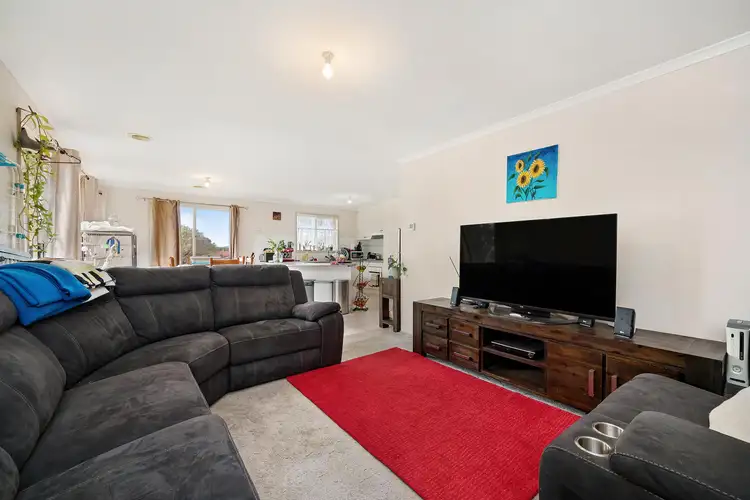 Sixth view of Homely house listing, 8 Loban Court, Ngunnawal ACT 2913