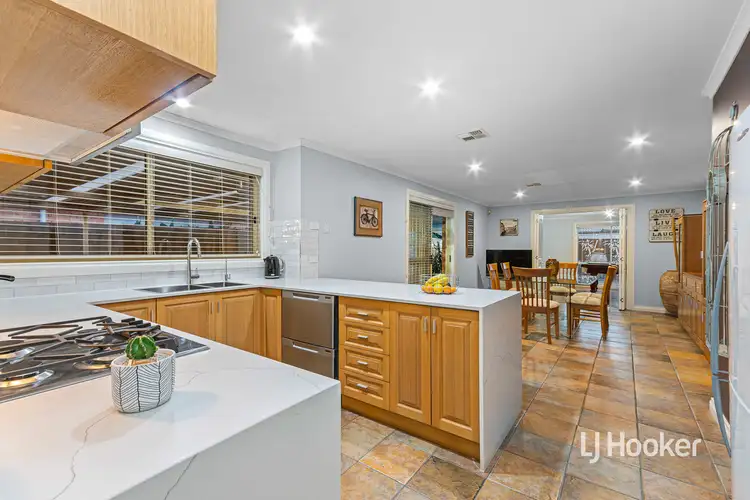 Sixth view of Homely house listing, 98 Seabrook Boulevard, Seabrook VIC 3028
