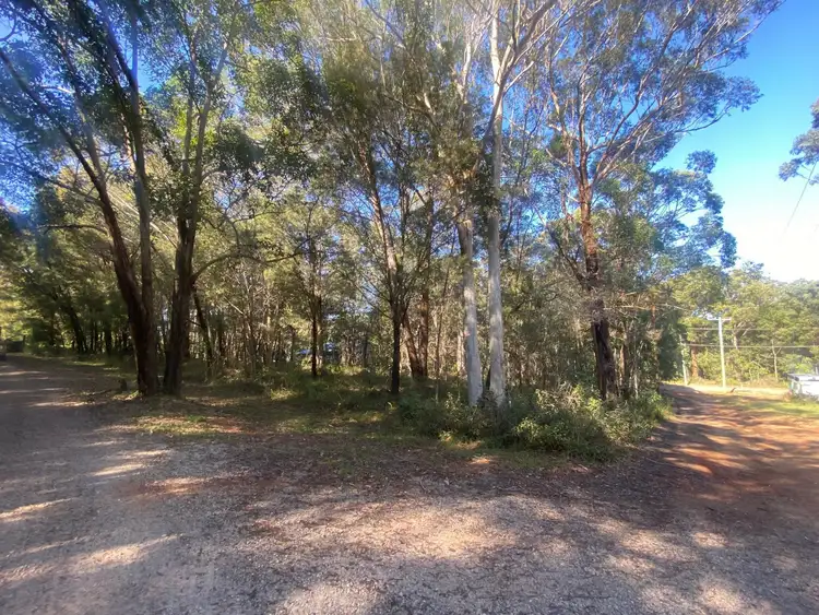20 Wentworth Parade, Russell Island QLD 4184