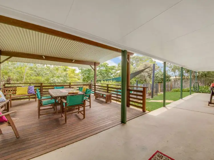 14 Fairbairn Place, Clinton QLD 4680