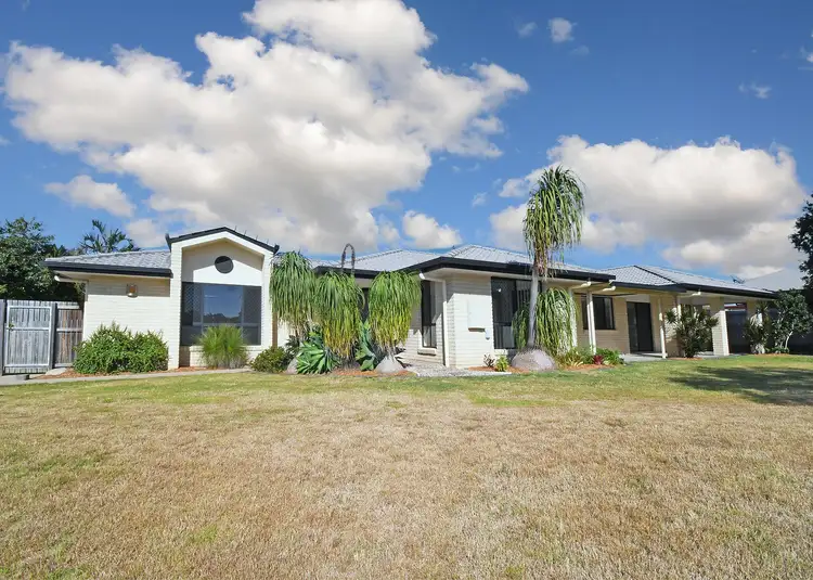 7 Whipbird Court, Urangan QLD 4655