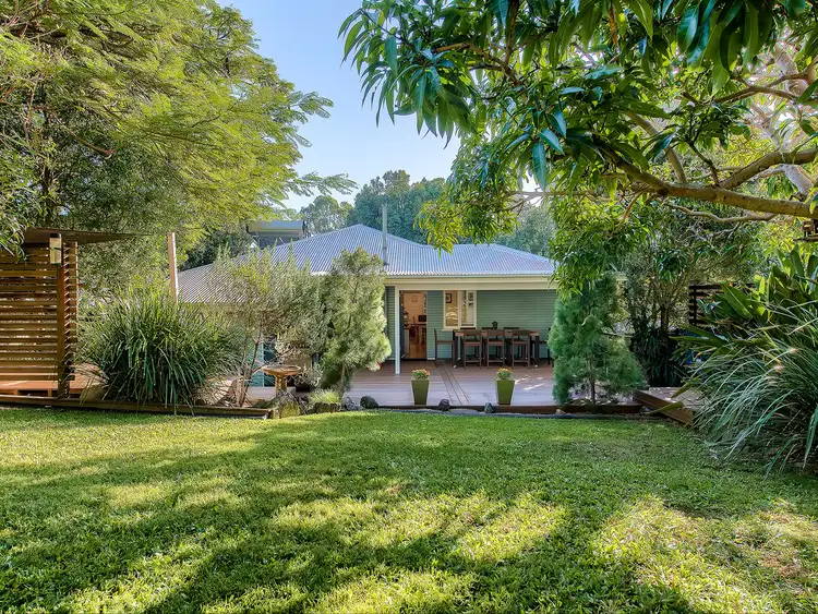 234 Kitchener Road, Stafford Heights QLD 4053