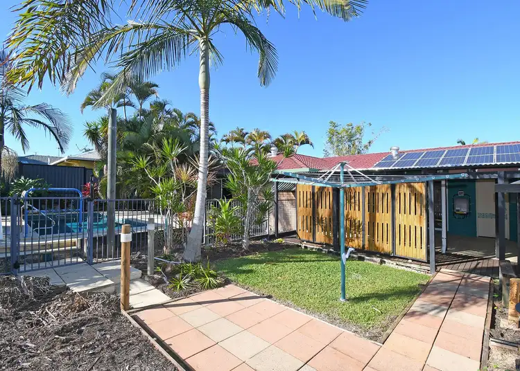 Third view of Homely house listing, 8 Glen Court, Point Vernon QLD 4655