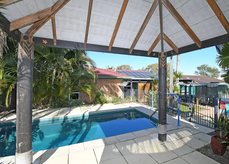 Fourth view of Homely house listing, 8 Glen Court, Point Vernon QLD 4655