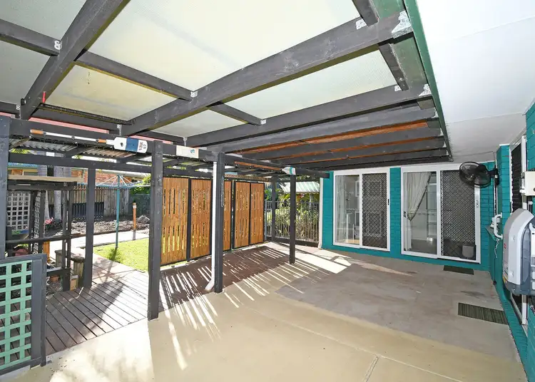 Fifth view of Homely house listing, 8 Glen Court, Point Vernon QLD 4655