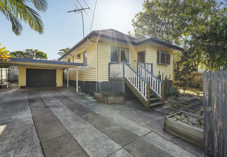 59 Lancelot Street, Tennyson QLD 4105