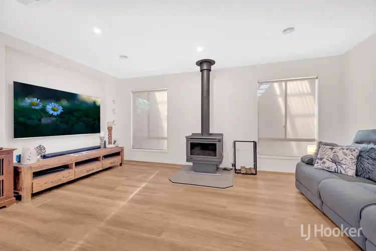 Fourth view of Homely house listing, 11 Carlyon Close, Melton West VIC 3337