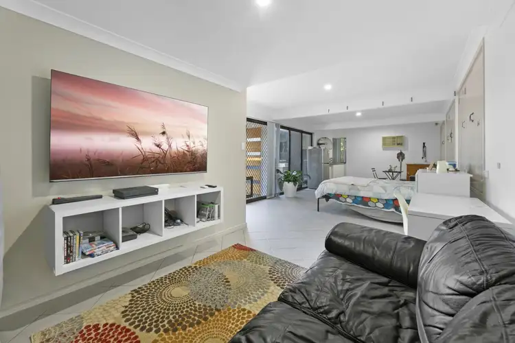 Sixth view of Homely house listing, 2 Arbour Place, Carrara QLD 4211