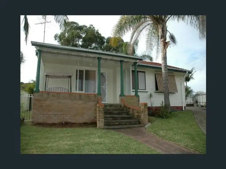 3 Broom Place